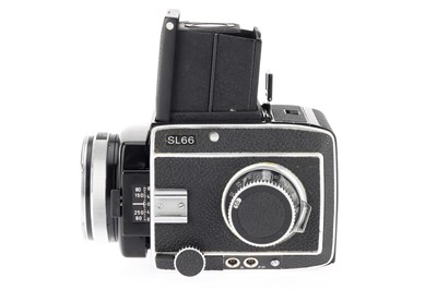Lot 152 - A Rollei Rolleiflex SL66 Medium Format Camera
