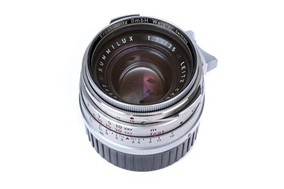 Lot 60 - A Leitz Summilux 'Steel Rim' f/1.4 35mm Lens