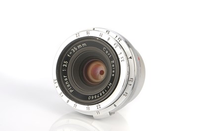Lot 132 - A Carl Zeiss Planar f/3.5 35mm Lens