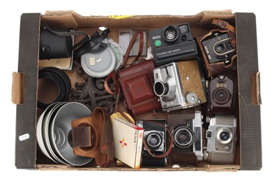 Lot 201 - A Mixed Selection of Cameras & Accessories