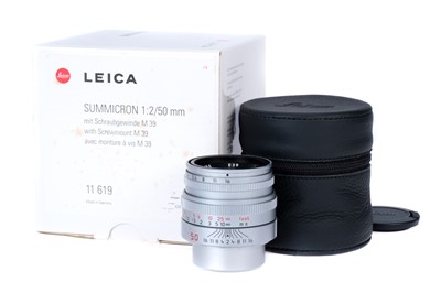 Lot 33 - A Leitz Summicron f/2 50mm Lens