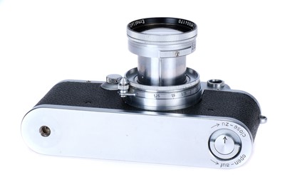 Lot 19 - A Leica IIIc Rangefinder Camera