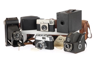 Lot 193 - A Mixed Selection of Cameras