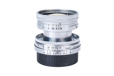 Lot 34 - A Leitz Summicron 'Thorium'  f/2 50mm Lens