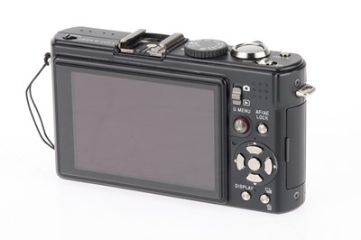 Lot 82 - A Leica D-Lux 4 Digital Compact Camera
