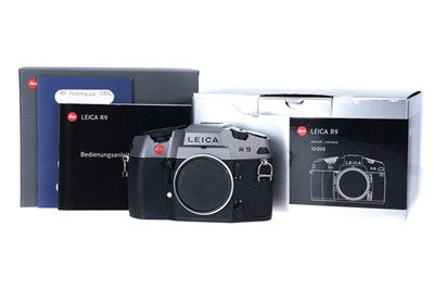 Lot 84 - A Leica R9 SLR Body