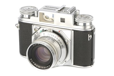 Lot 141 - A Voigtlander Prominent II Rangefinder Camera