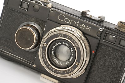 Lot 144 - A Zeiss Ikon Contax Ia Rangefinder Camera