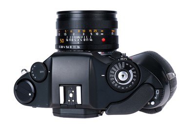 Lot 82 - A Leica R8 SLR Camera