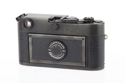 Lot 1 - A Leica M6 Rangefinder Body