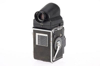 Lot 169 - A Rolleiflex 3.5F Medium Format TLR Camera