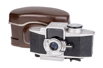 Lot 216 - A Lachaize Mecilux Viewfinder Camera