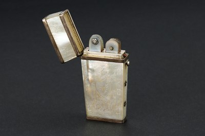 Lot 13 - A Silver-Mounted Mother-of-Pearl Lancet Case