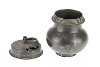 Lot 57 - Pewter Leech Jar