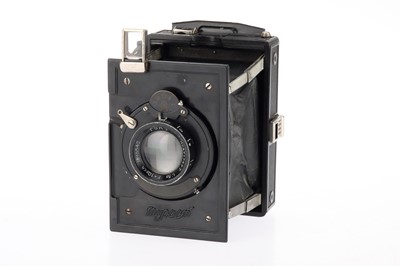 Lot 206 - A Gomz Turist Soviet Folding Strut Camera