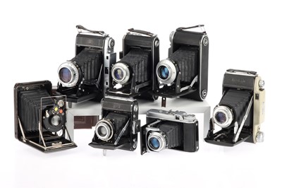 Lot 207 - A Good Selection of Folding Cameras