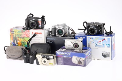 Lot 569 - A Selection of Various Compact Digital Cameras