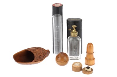 Lot 61 - A Miscellaneous Collection of Treenware and Measures