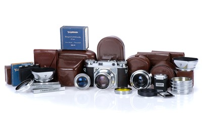 Lot 187 - A Voigtlander Prominent Rangefinder Camera Outfit