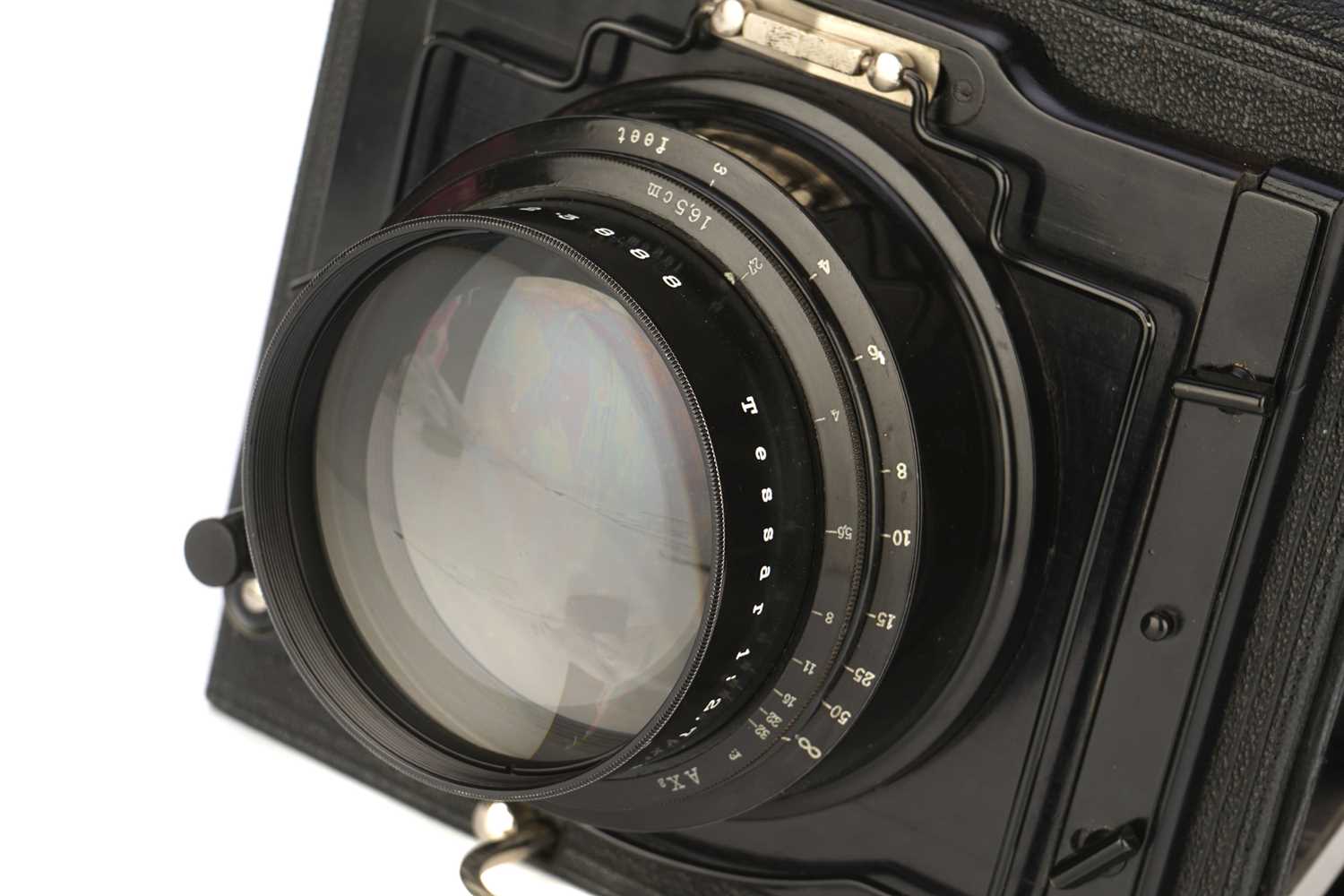 Lot 197 - A Zeiss Ikon Miroflex A 859/3 Folding Camera,