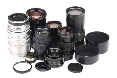 Lot 671 - A Mixed Selection of Prime Lenses