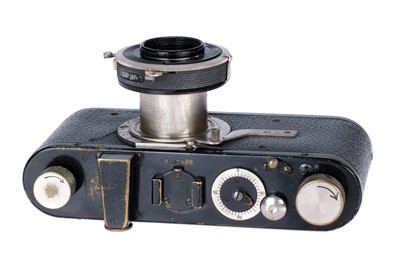 Lot 7 - A Leica Ib Compur Camera
