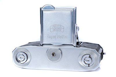 Lot 247 - A Zeiss Ikon Super Nettel II (537/24) Rangefinder Camera