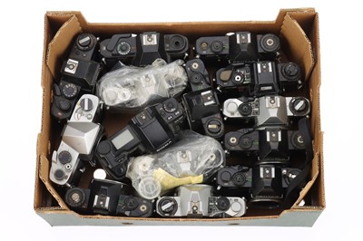 Lot 224 - A Selection of 35mm SLR Camera bodies