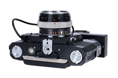 Lot 189 - A Zeiss Ikon Contarex Electronic SLR Camera