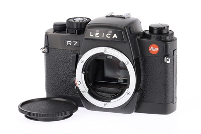 Lot 66 - A Leica R7 35mm SLR Camera Body