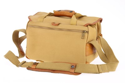 Lot 909 - A Billingham Camera Bag