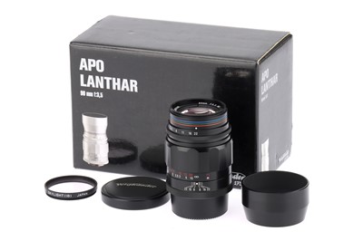 Lot 604 - A Voigtlander APO-Lanthar MC f/3.5 90mm Lens