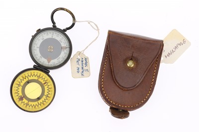 Lot 1126 - WW1 Magnapole (Short & Mason London) Compass