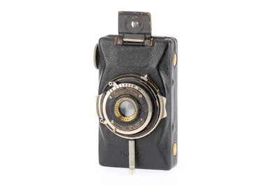 Lot 465 - A Ziess Ikon Kolibri Collapsible Viewfinder Camera