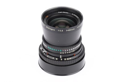 Lot 828 - A Carl Zeiss Distagon T* C Hasselblad f/3.5 60mm Lens