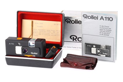 Lot 572 - A Rollei A110 Camera Outfit