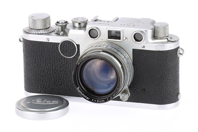 Lot 25 - A Leica IIc Rangefinder Camera
