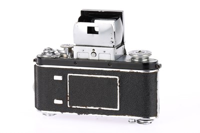 Lot 290 - A Ihagee Kine Exakta II Camera