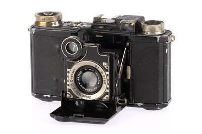 Lot 279 - A Zeiss Ikon Super Nettel I 35mm Folding Rangefinder Camera