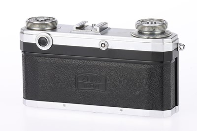 Lot 118 - A Zeiss Ikon Contax IIa 35mm Rangefinder Camera