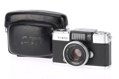 Lot 554 - An Olympus Pen-D Half Frame 35mm Camera