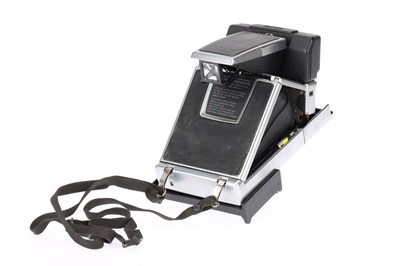 Lot 467 - A Polaroid SX-70 Sonar Land Camera