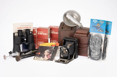 Lot 951 - END LOT: A Mixed Selection of Photographica