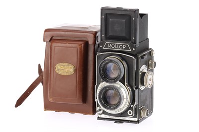 Lot 399 - A Lipca Rollop 2.8 Automatic Medium Format TLR Camera