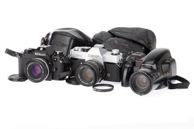 Lot 148 - A Selection of 35mm SLR Film Cameras