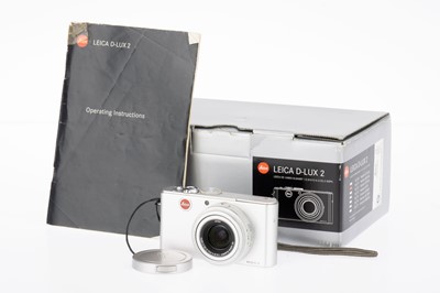 Lot 497 - A Leica D-LUX 2 Ultra Compact Digital Camera