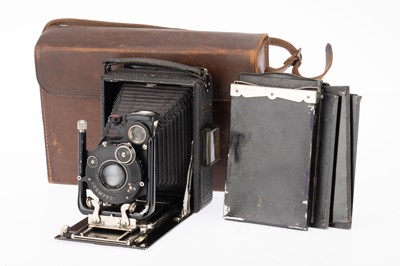 Lot 453 - A Welta Plate Film Folding Camera