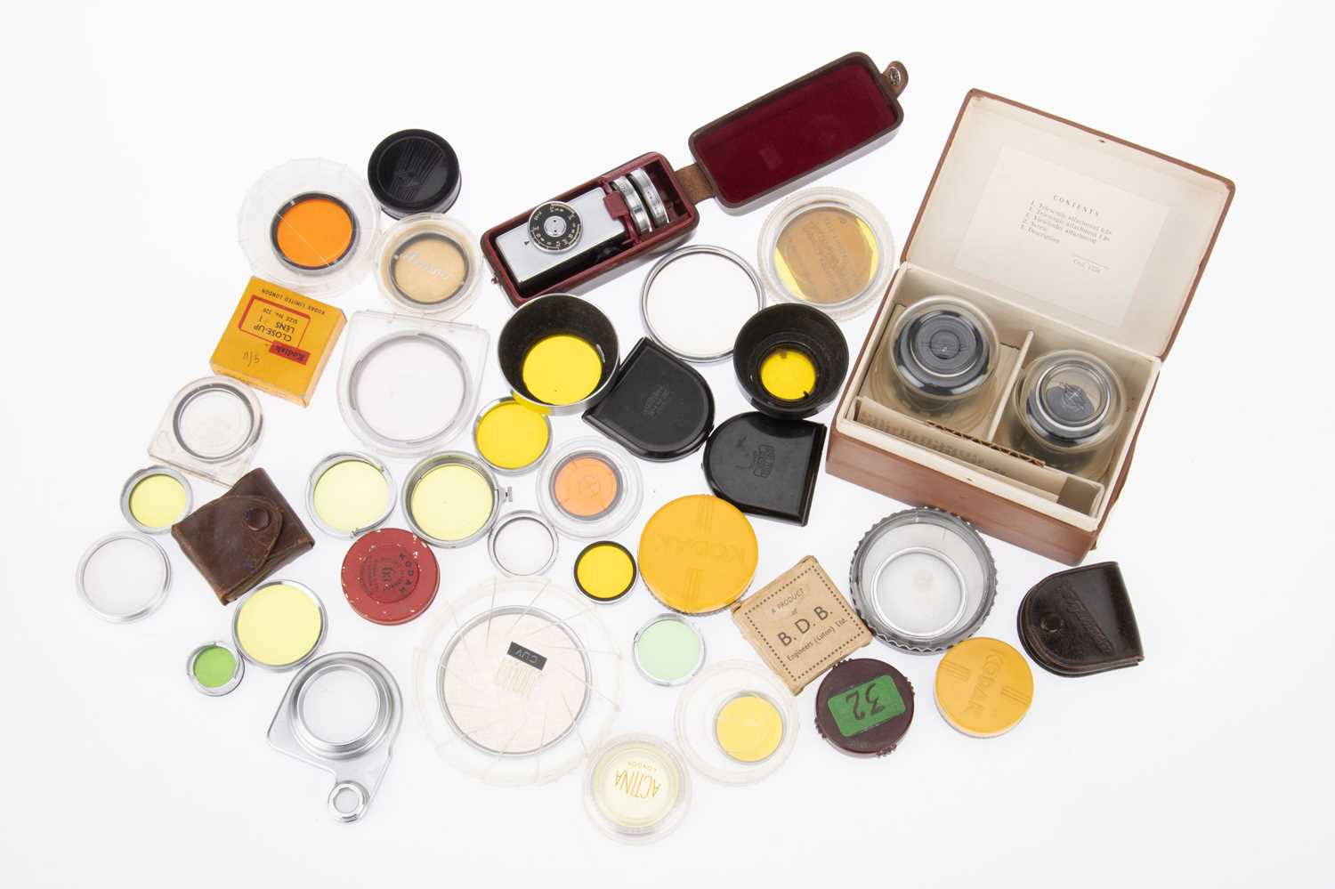Lot 952 - A Selection of Lens Attachments and Filters,