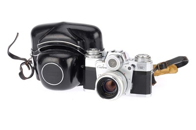 Lot 144 - A Zeiss Ikon Contarex "Bulls-Eye" 35mm SLR Camera