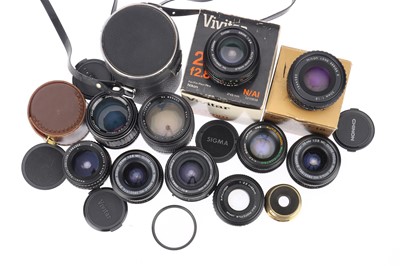 Lot 655 - A Selection of Prime Camera Lenses